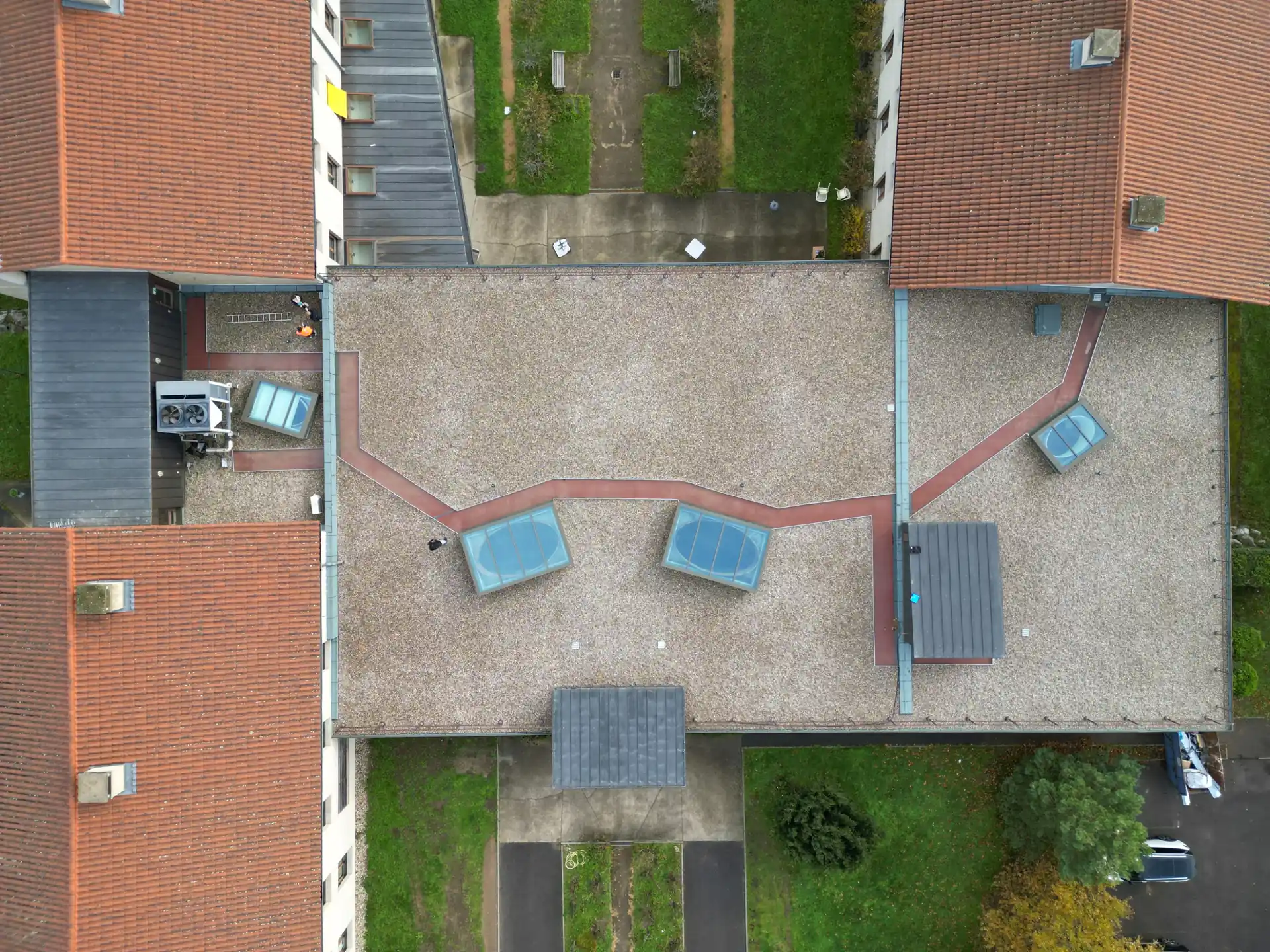 Réfection de l’étanchéité toiture de ce bâtiment à Taluyers