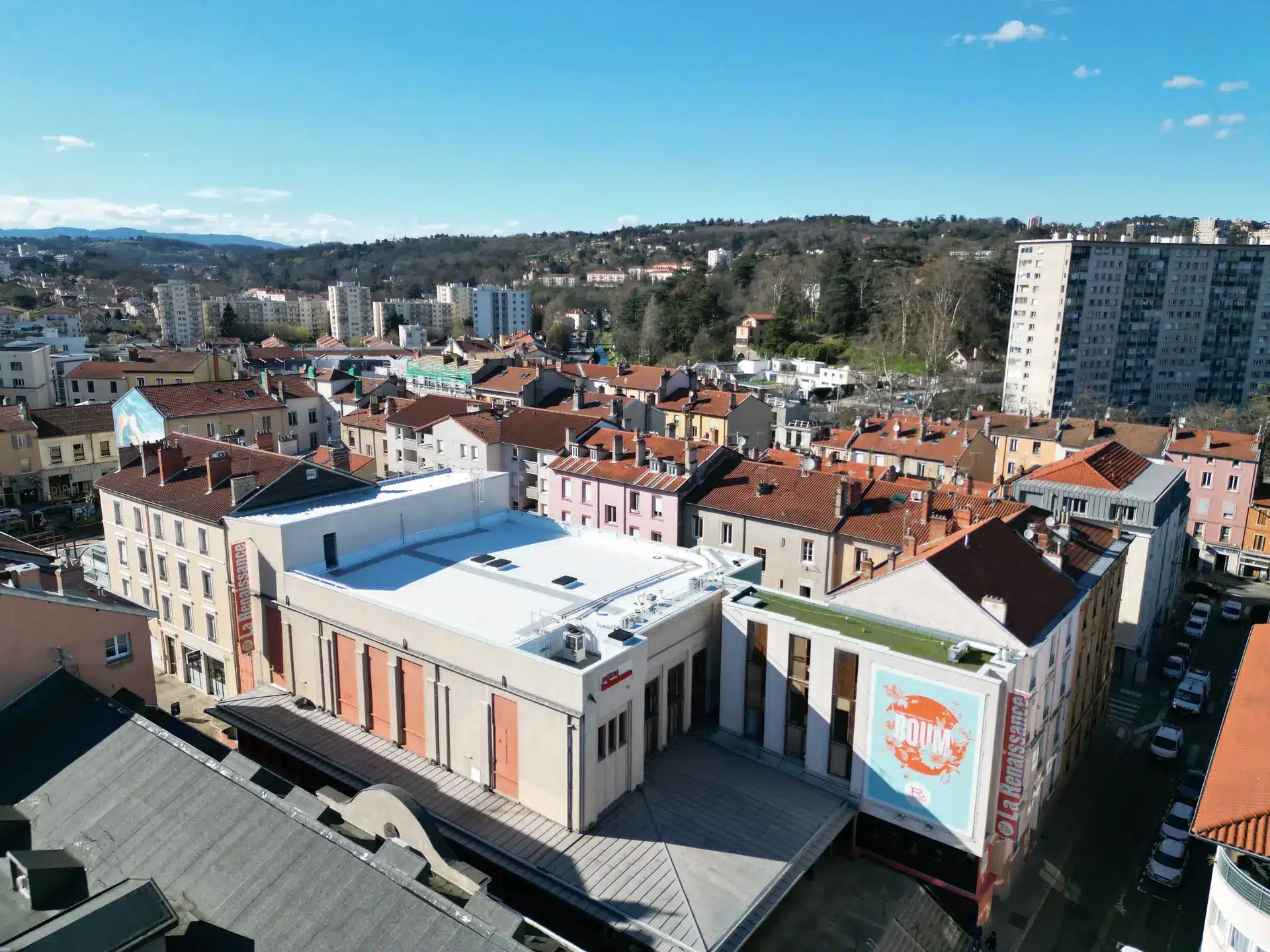 Après travaux d’étanchéité - vue de haut du théâtre de la Renaissance à Oullins