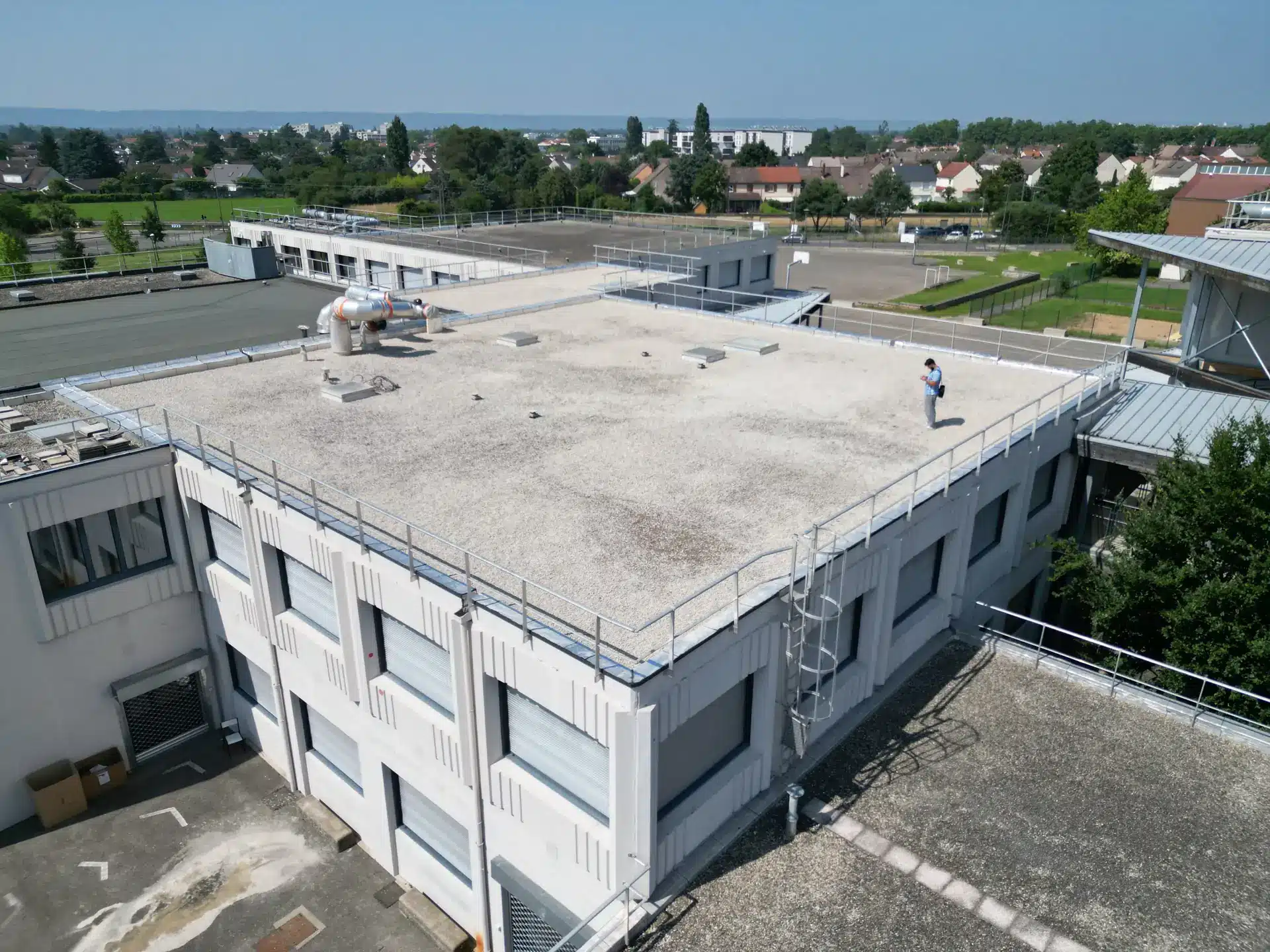 Toiture-terrasse avec étanchéité réalisé - Meyzieu