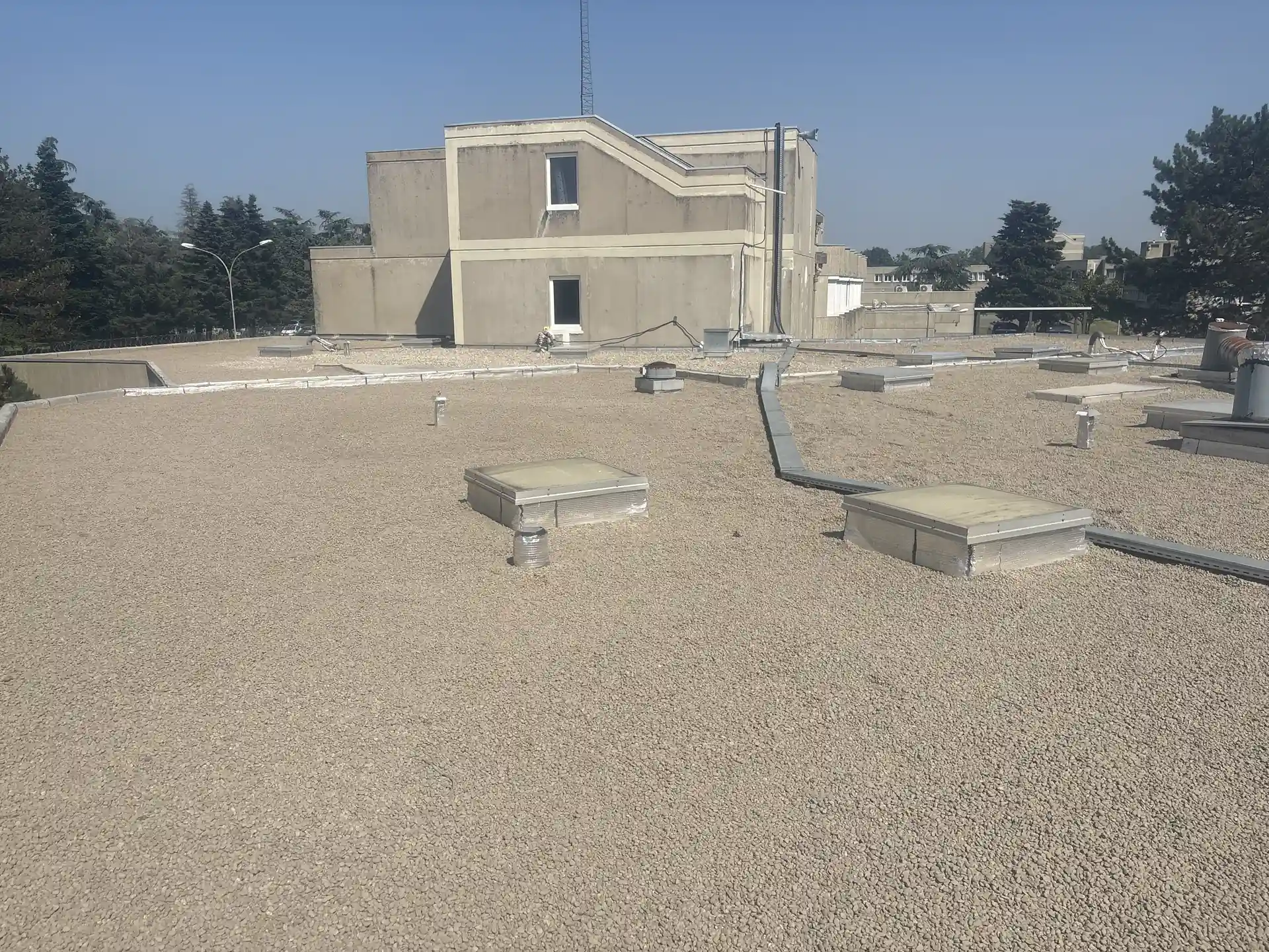 Vue sur toiture-terrasse des travaux d’étanchéité - Chassieu