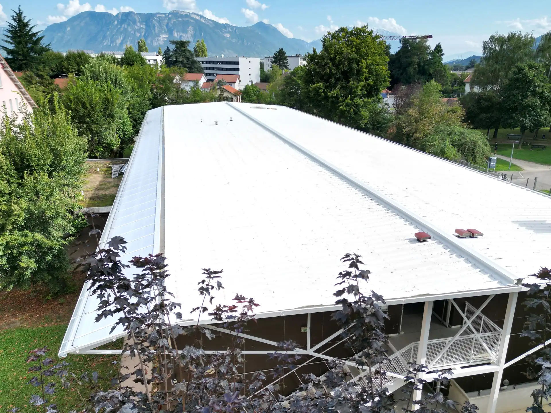 Réfection de couverture d'un lycée à Pontcharra
