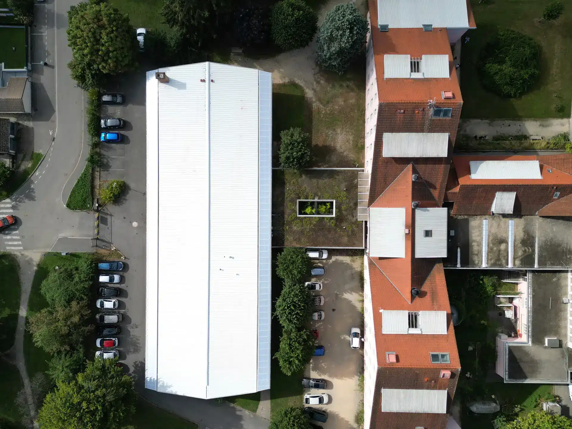Vue depuis notre drone du lycée Pierre du Terrail à Pontcharra