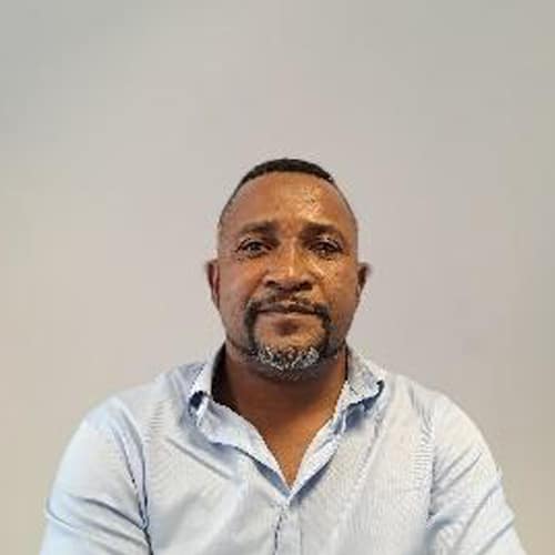 Professionnel de l'entreprise ISOLA
